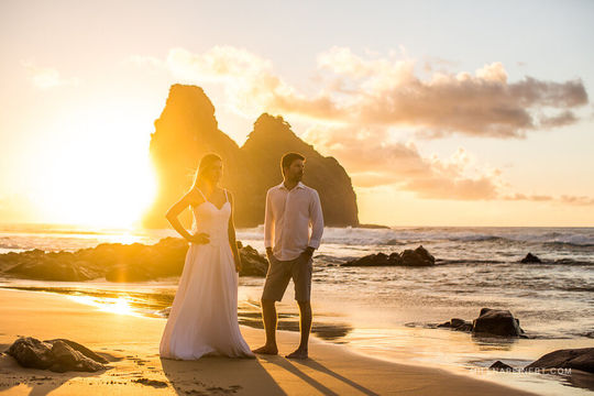 Trash The Dress | Natália + Gustavo | Fernando de Noronha Trash The Dress | Natália + Gustavo | Fernando de Noronha