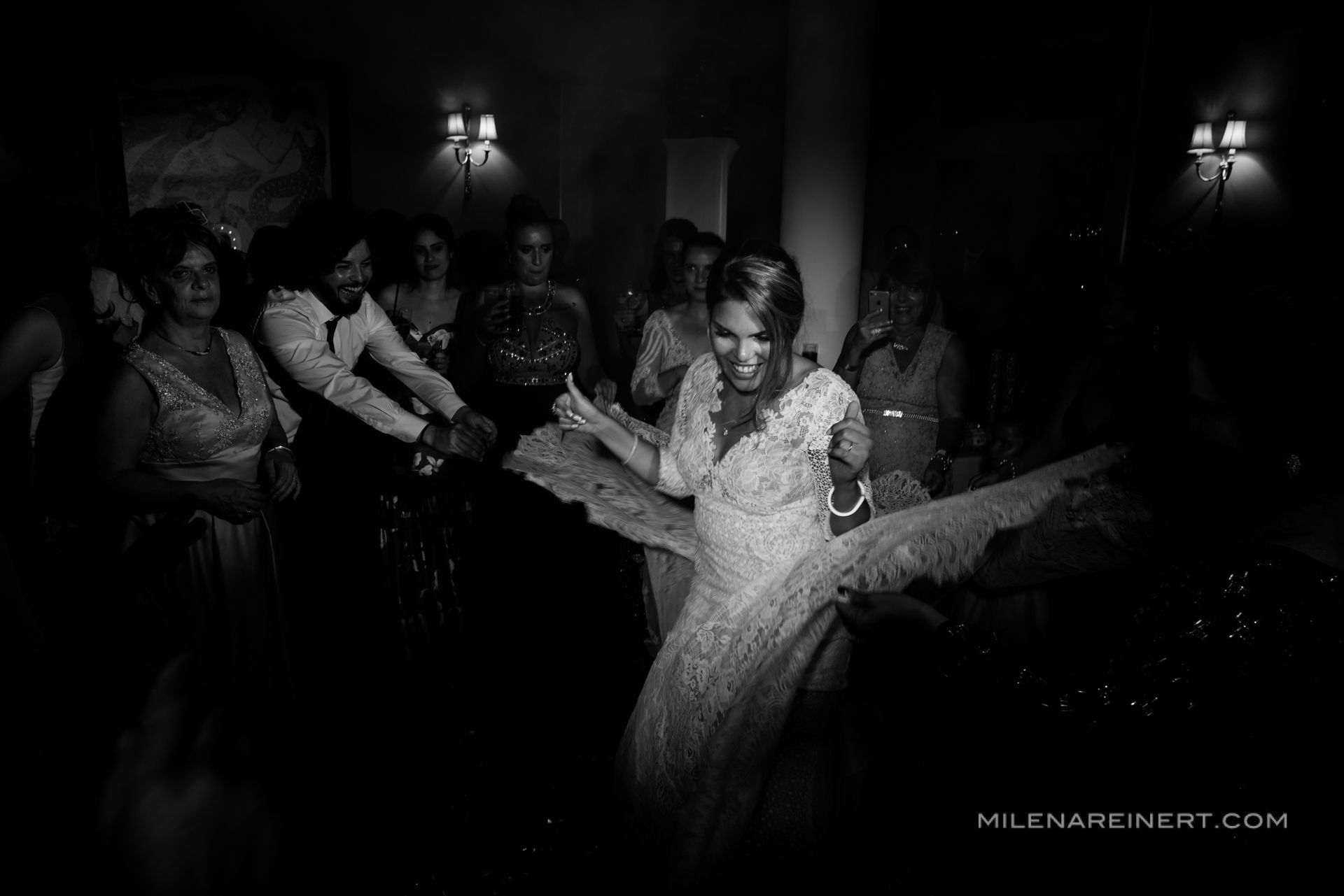 Foto Wedding | Luana + Hyron | Vila Rica - Portugal Foto Wedding | Luana + Hyron | Vila Rica - Portugal - Imagem 95