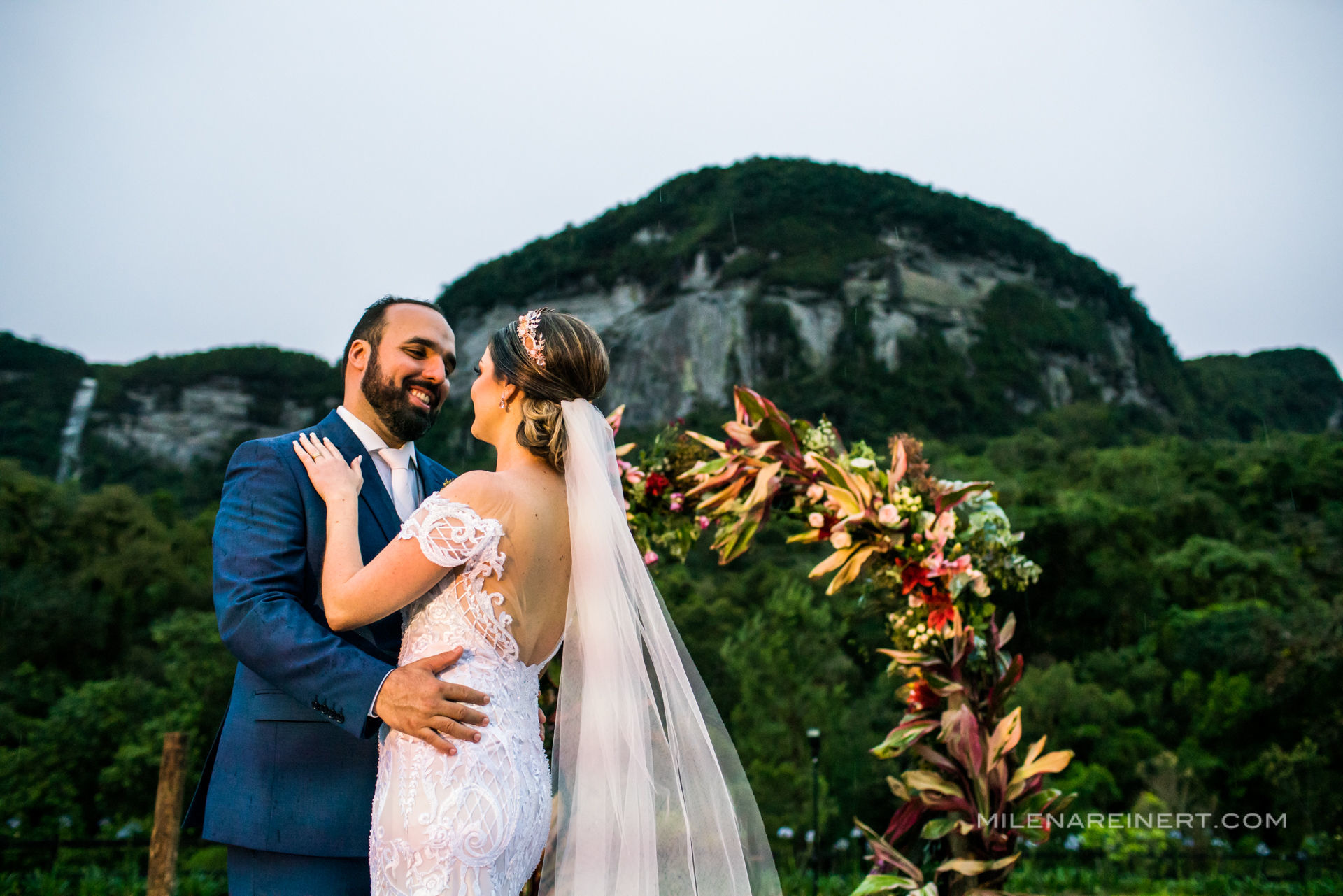 Foto Fotografia de Casamento Vale dos Ventos | Dani + Gustavo Foto Fotografia de Casamento Vale dos Ventos | Dani + Gustavo - Imagem 61