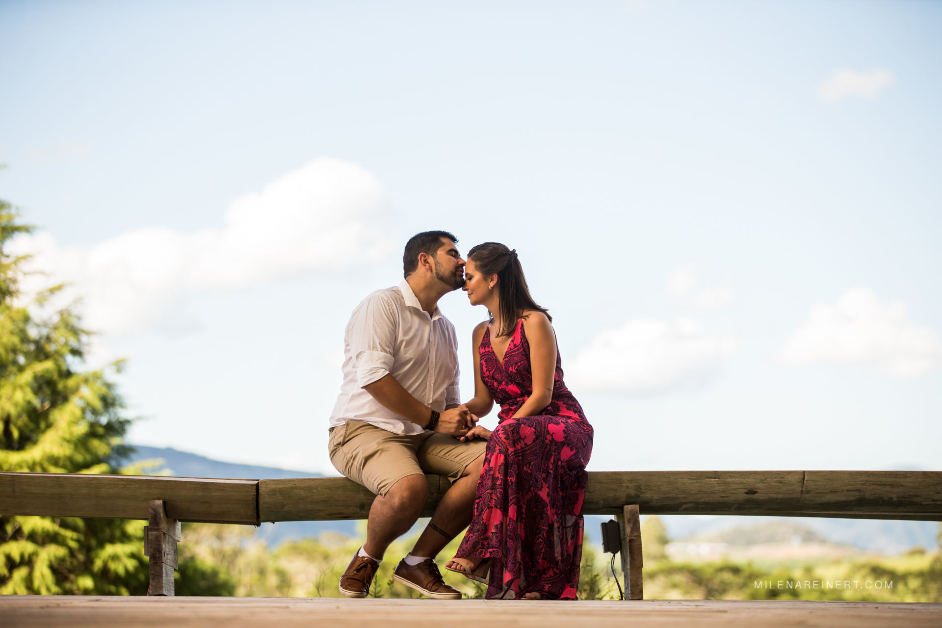 Foto Ensaio Pré Casamento | Júlia + Mário | Vinícola Thera Foto Ensaio Pré Casamento | Júlia + Mário | Vinícola Thera - Imagem 6