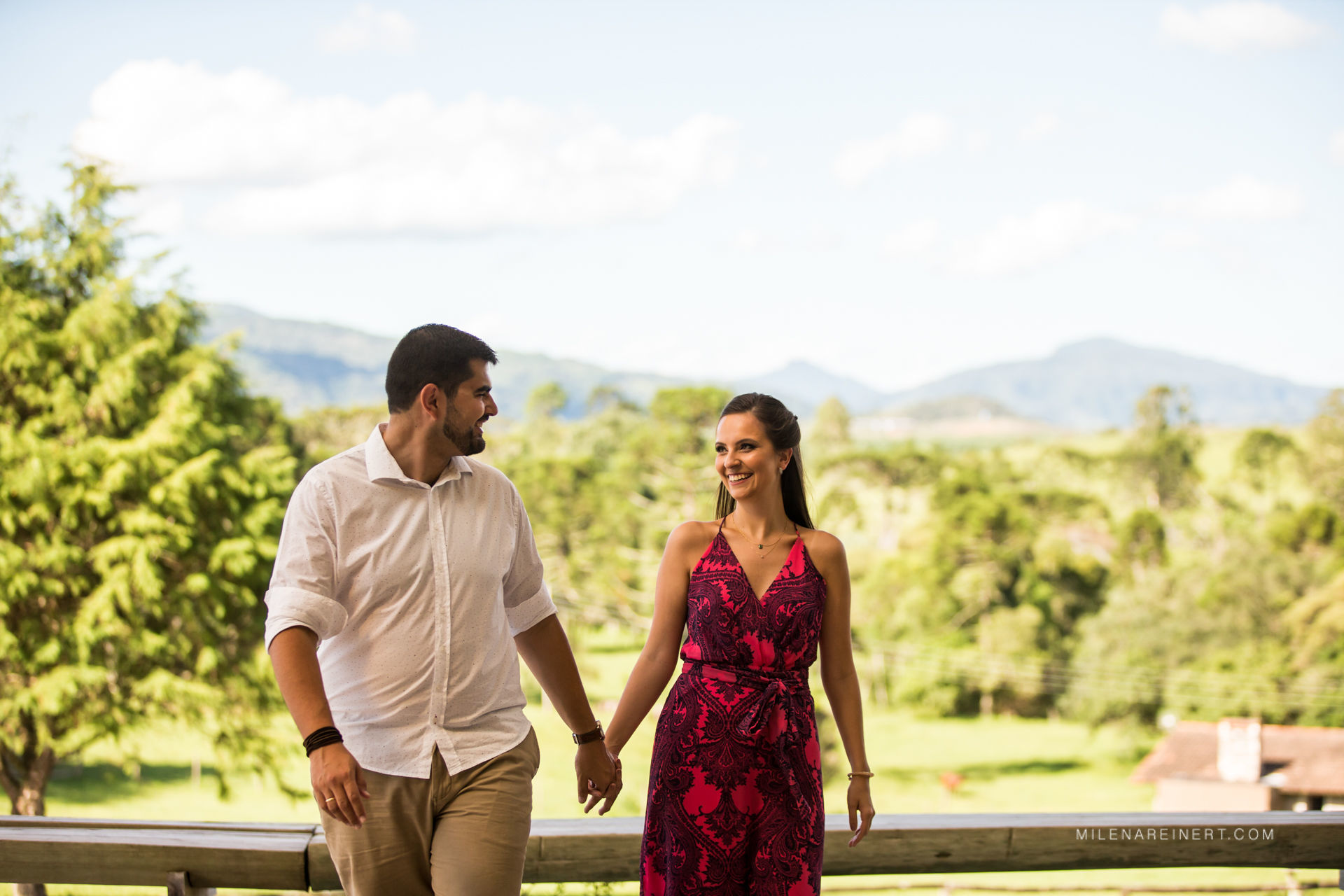 Foto Ensaio Pré Casamento | Júlia + Mário | Vinícola Thera Foto Ensaio Pré Casamento | Júlia + Mário | Vinícola Thera - Imagem 7