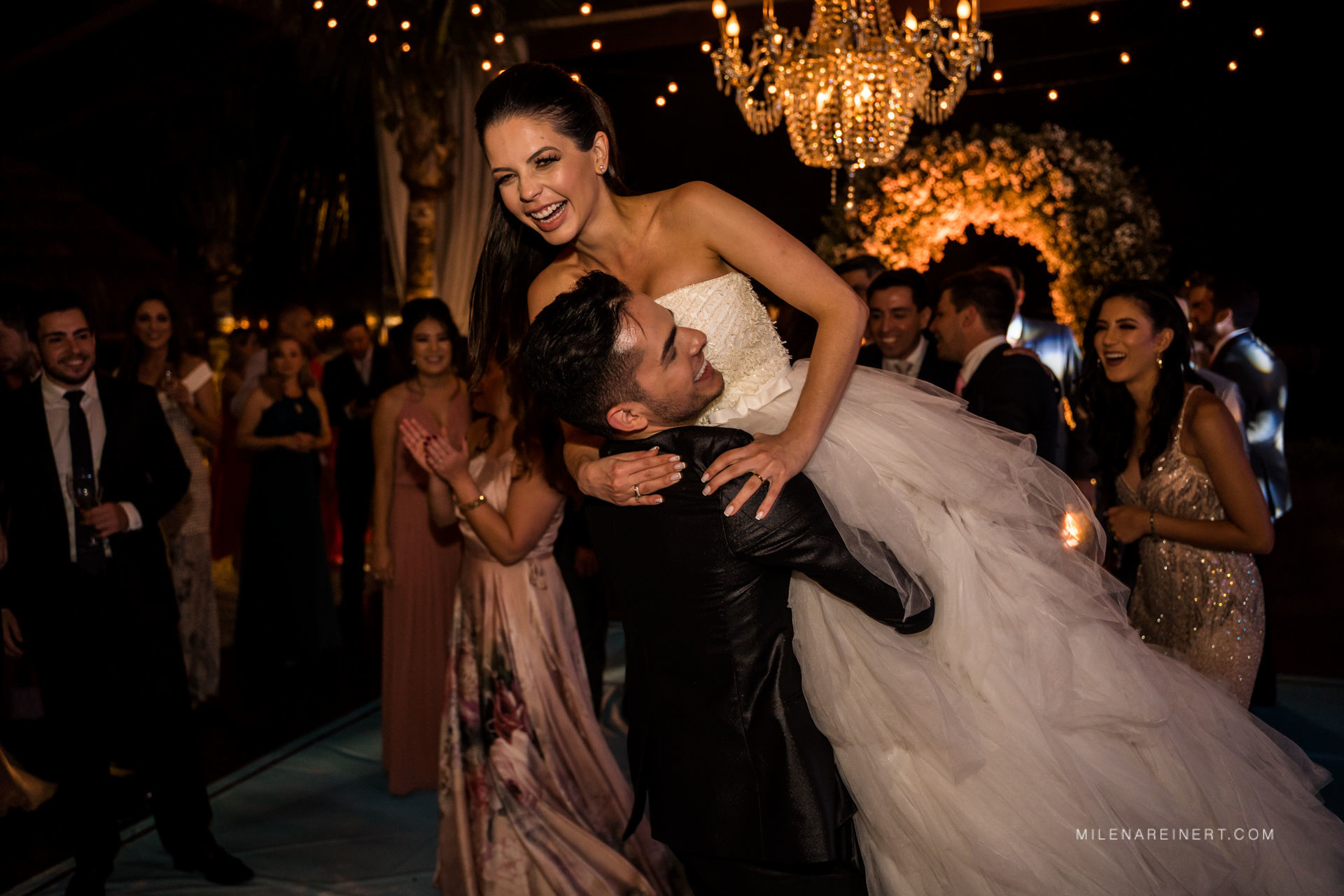 Foto Fotografia de Casamento | Rafaela + Adilson | Florianópolis Foto Fotografia de Casamento | Rafaela + Adilson | Florianópolis - Imagem 82