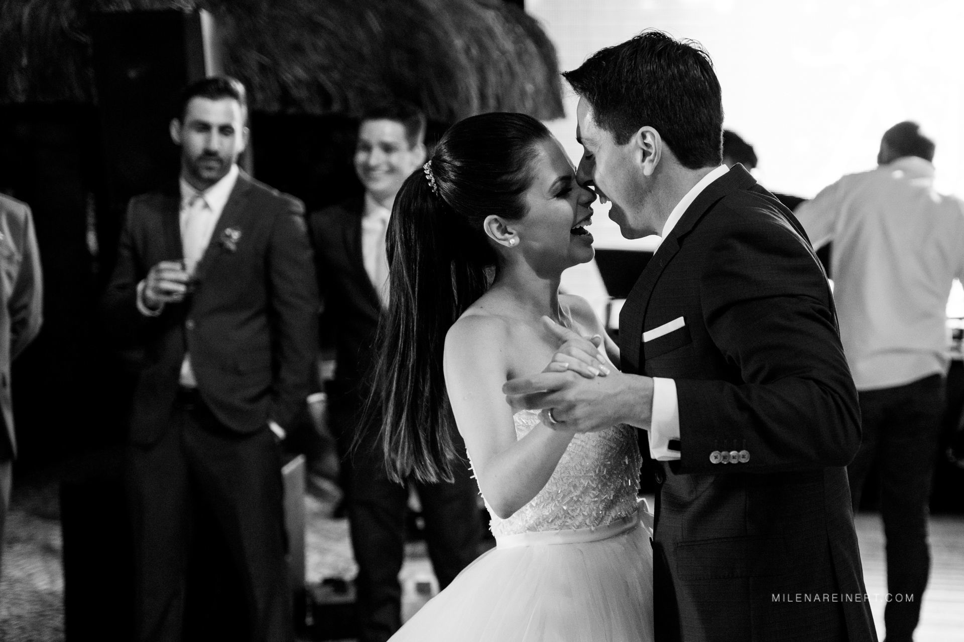 Foto Fotografia de Casamento | Rafaela + Adilson | Florianópolis Foto Fotografia de Casamento | Rafaela + Adilson | Florianópolis - Imagem 81
