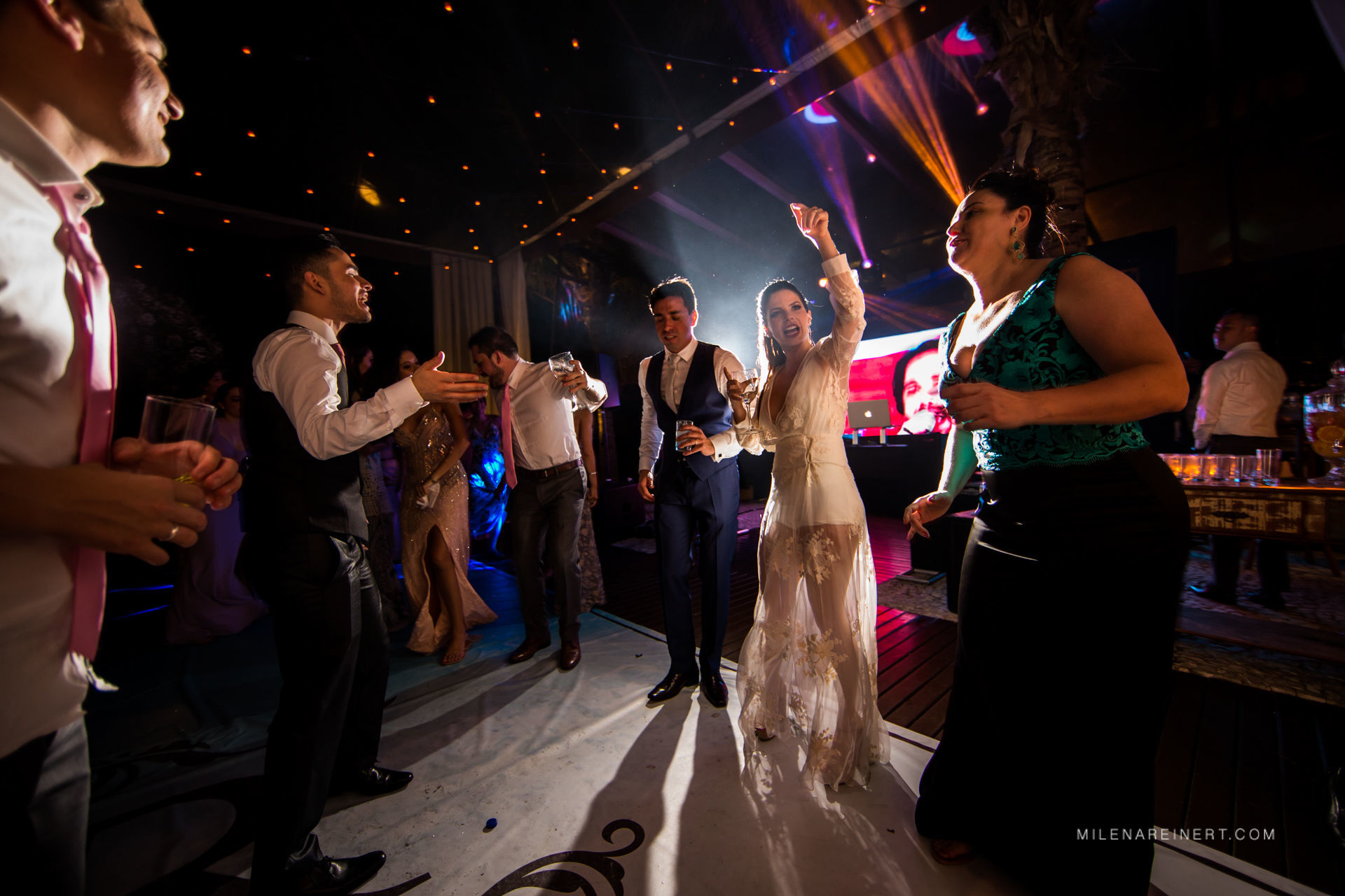 Foto Fotografia de Casamento | Rafaela + Adilson | Florianópolis Foto Fotografia de Casamento | Rafaela + Adilson | Florianópolis - Imagem 95