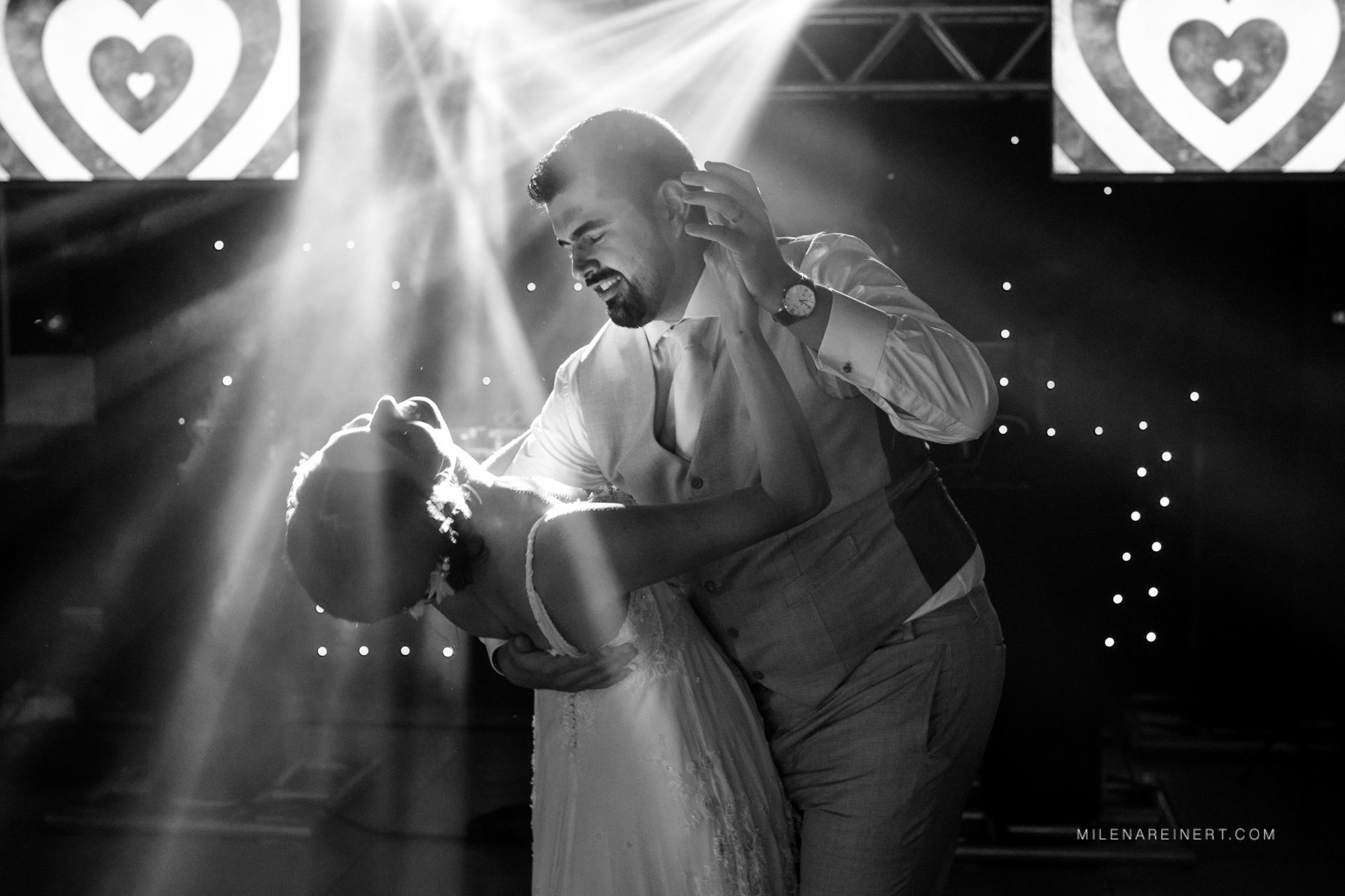 Foto Fotografia de Casamento | Júlia + Mário | Praia do Rosa Foto Fotografia de Casamento | Júlia + Mário | Praia do Rosa - Imagem 83