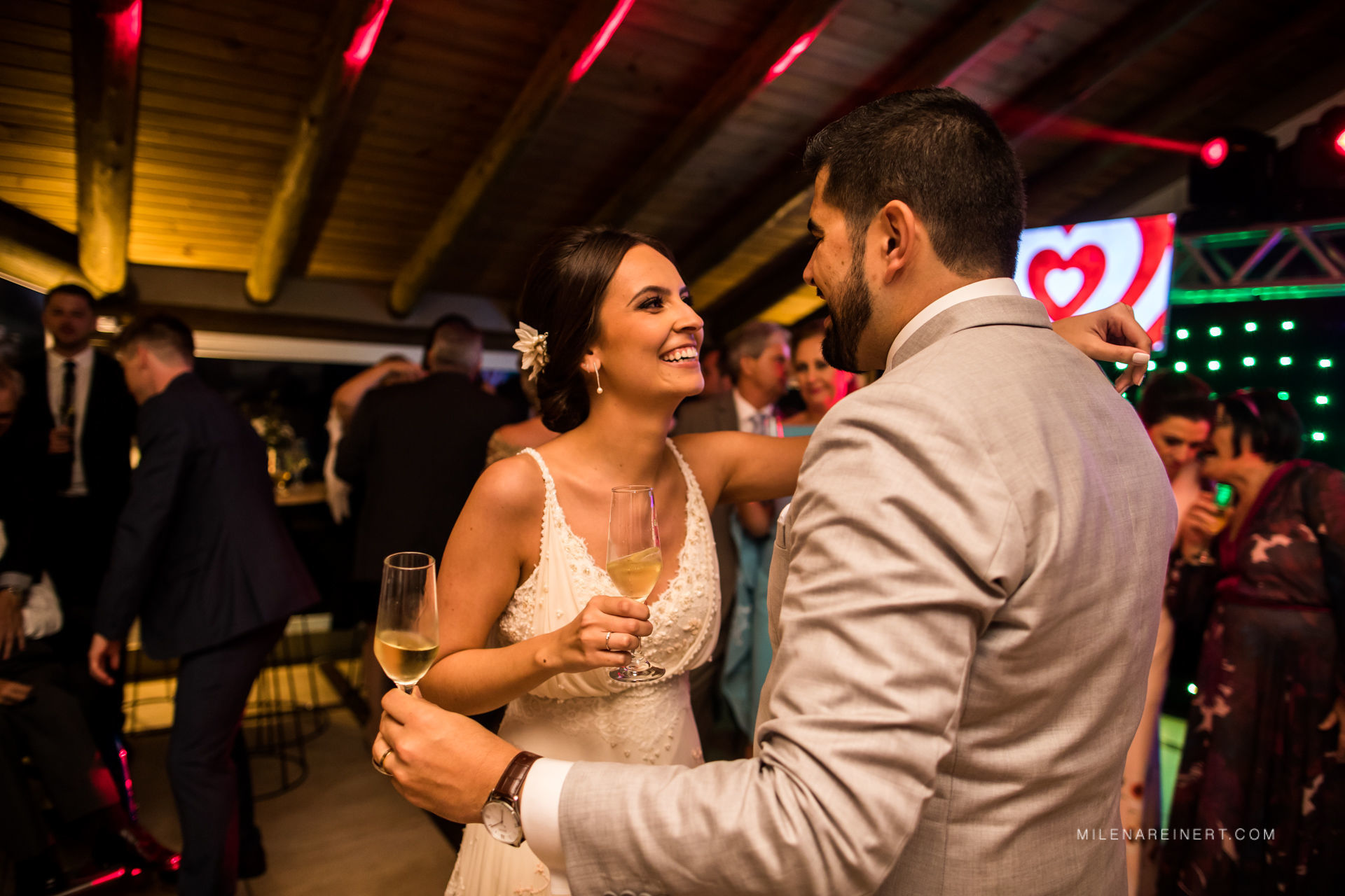 Foto Fotografia de Casamento | Júlia + Mário | Praia do Rosa Foto Fotografia de Casamento | Júlia + Mário | Praia do Rosa - Imagem 79