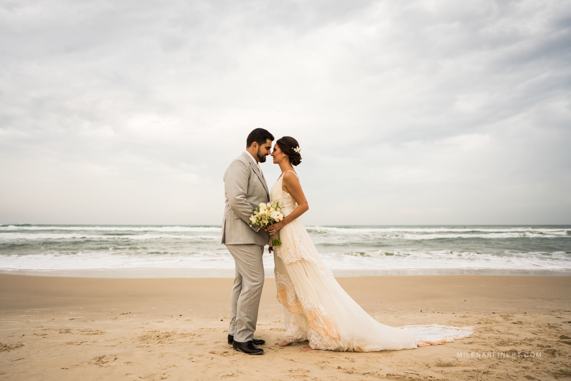 Foto Fotografia de Casamento | Júlia + Mário | Praia do Rosa Foto Fotografia de Casamento | Júlia + Mário | Praia do Rosa - Imagem 67