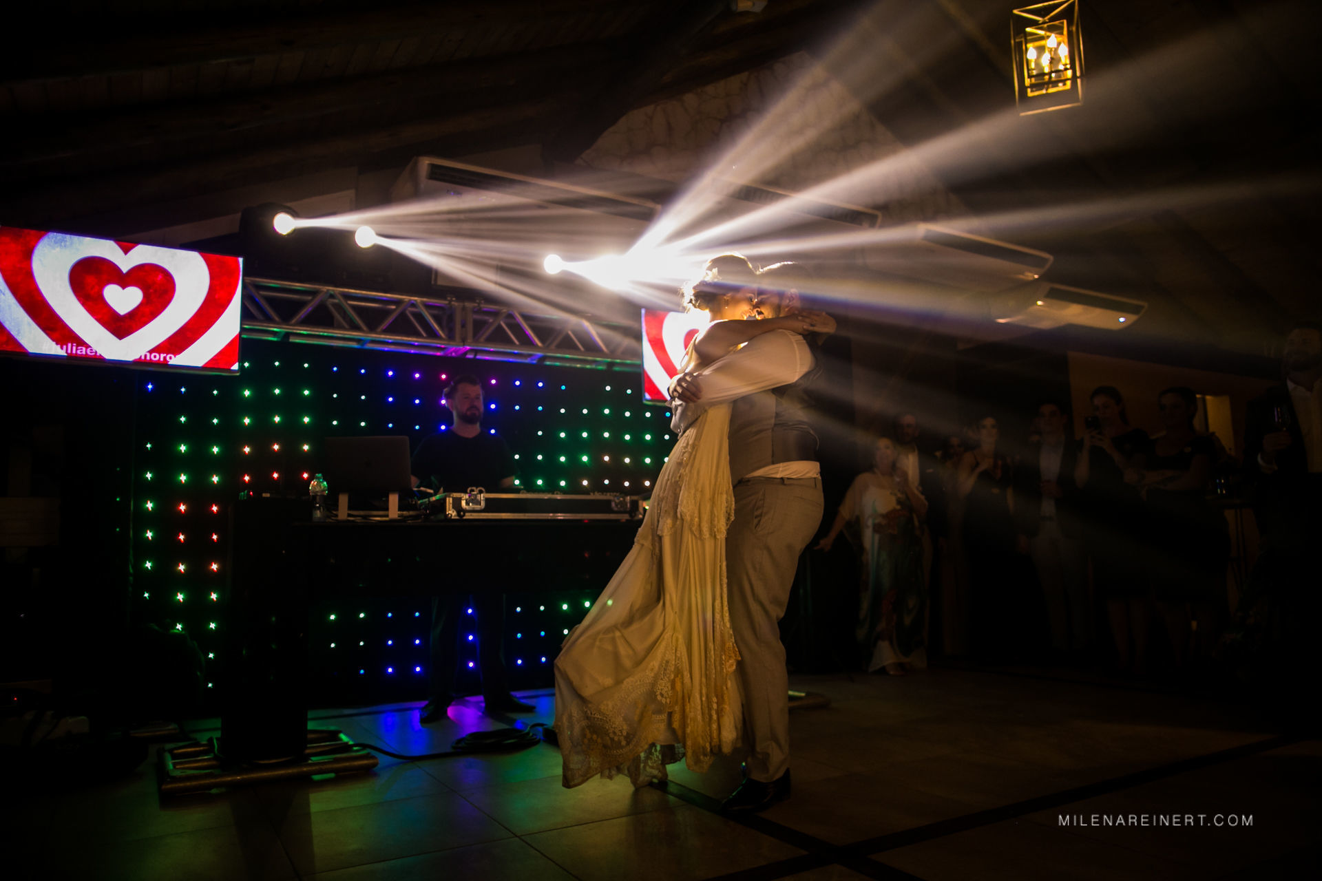 Foto Fotografia de Casamento | Júlia + Mário | Praia do Rosa Foto Fotografia de Casamento | Júlia + Mário | Praia do Rosa - Imagem 87