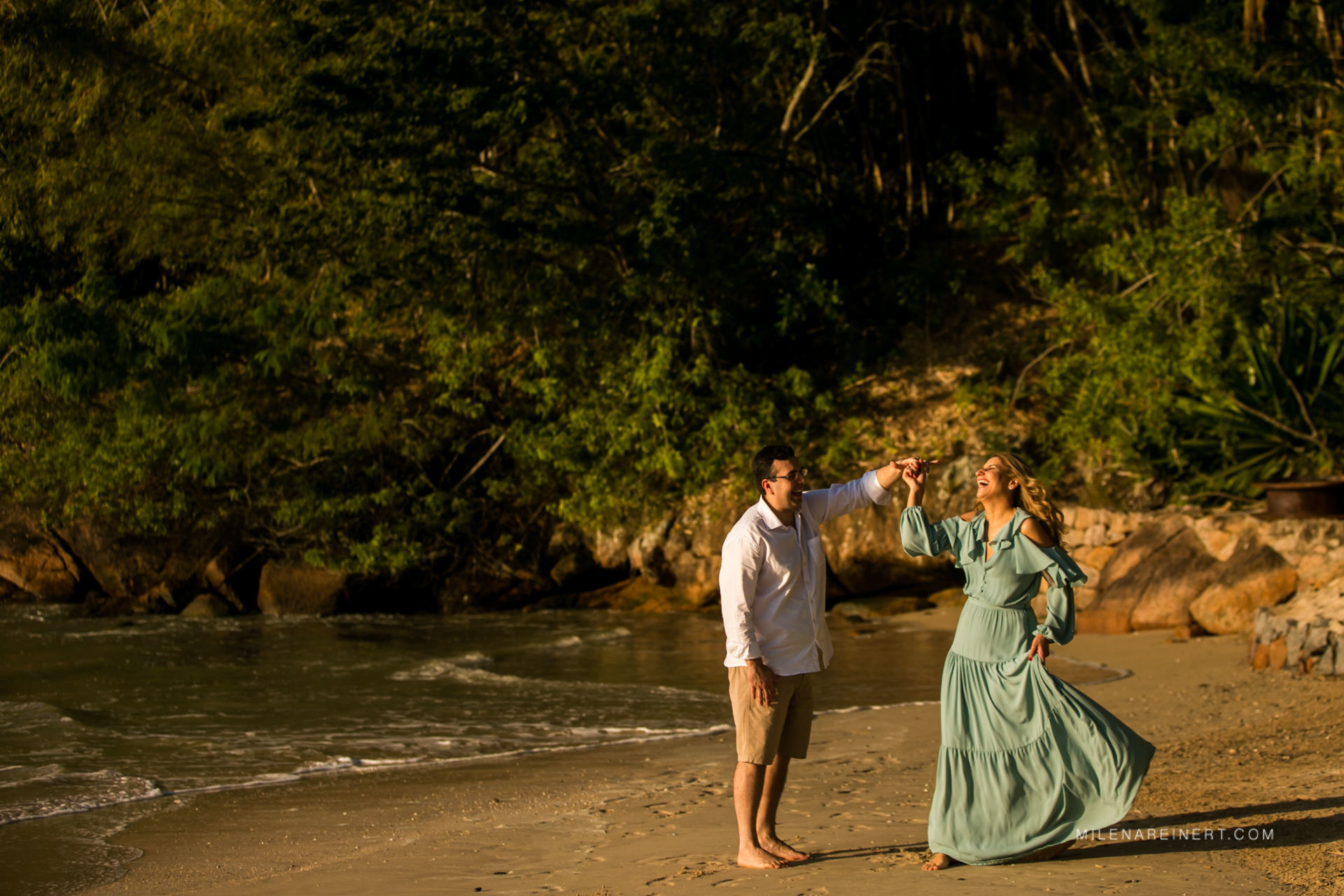 Foto Ensaio de Bodas | Alessandra + Lucas | Ponta dos Ganchos Foto Ensaio de Bodas | Alessandra + Lucas | Ponta dos Ganchos - Imagem 10