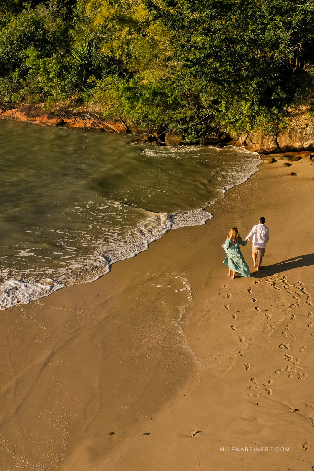 Foto Ensaio de Bodas | Alessandra + Lucas | Ponta dos Ganchos Foto Ensaio de Bodas | Alessandra + Lucas | Ponta dos Ganchos - Imagem 7