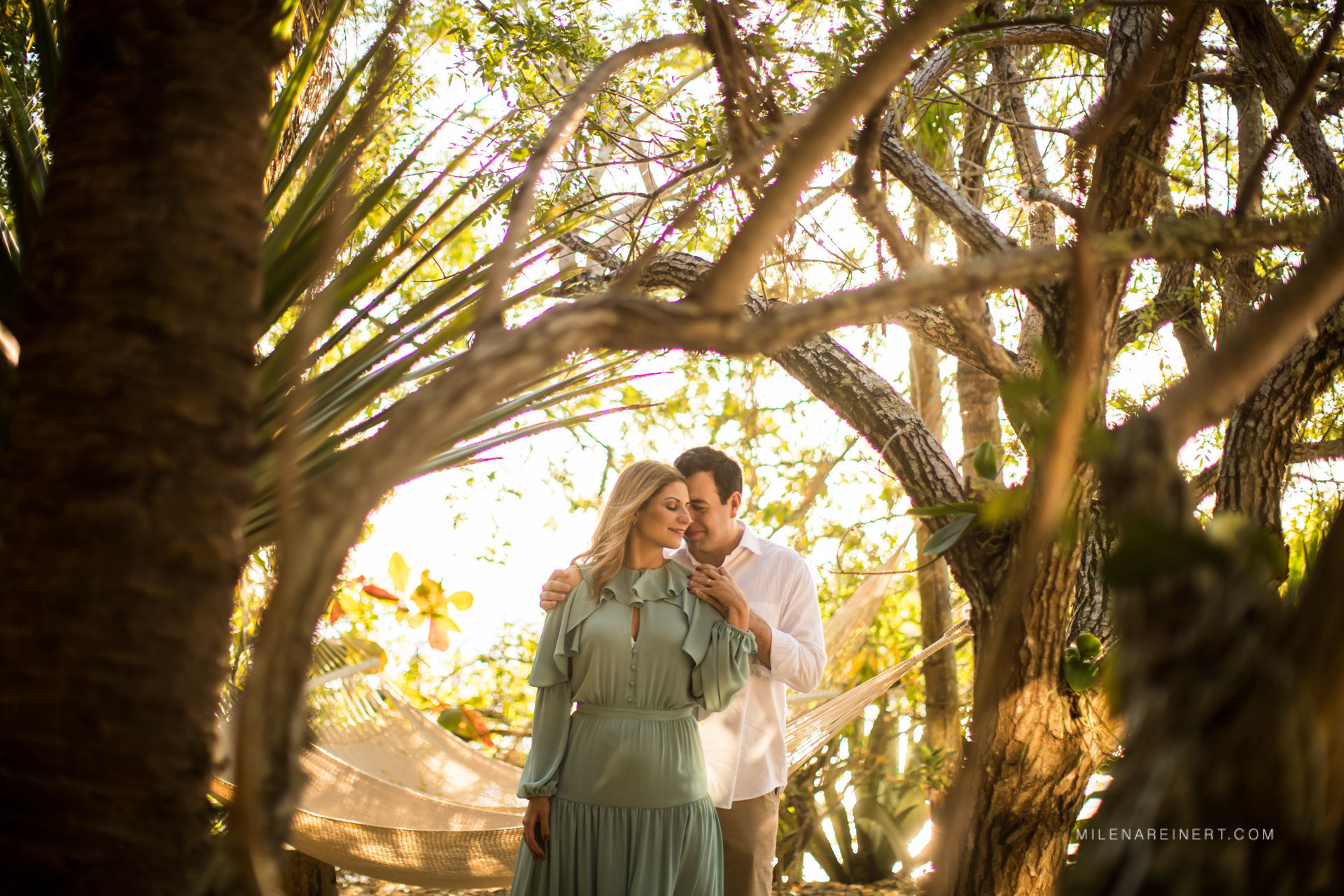 Foto Ensaio de Bodas | Alessandra + Lucas | Ponta dos Ganchos Foto Ensaio de Bodas | Alessandra + Lucas | Ponta dos Ganchos - Imagem 16