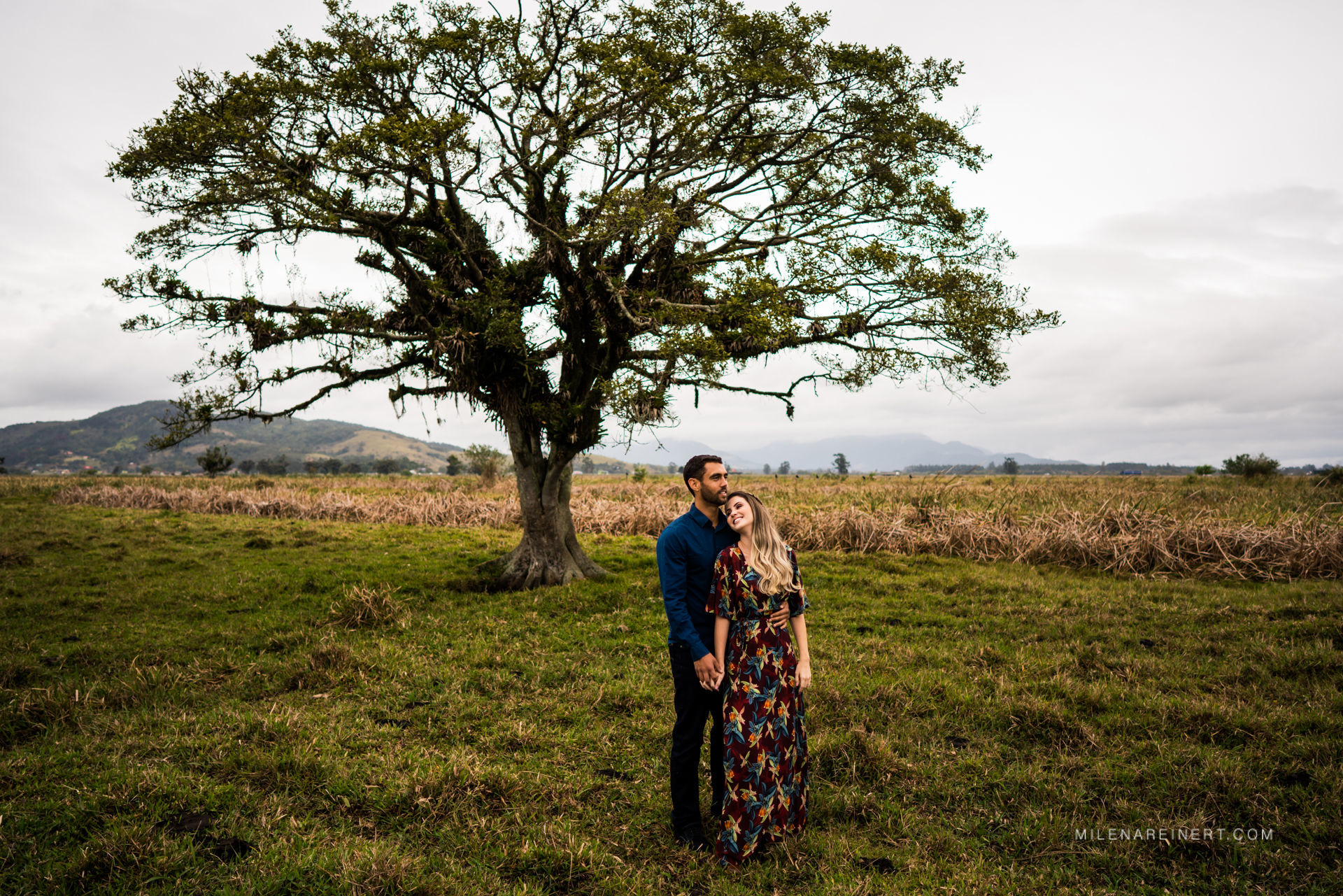 Foto Ensaio Pré Casamento | Aline + Bryan | Tijucas Foto Ensaio Pré Casamento | Aline + Bryan | Tijucas - Imagem 18