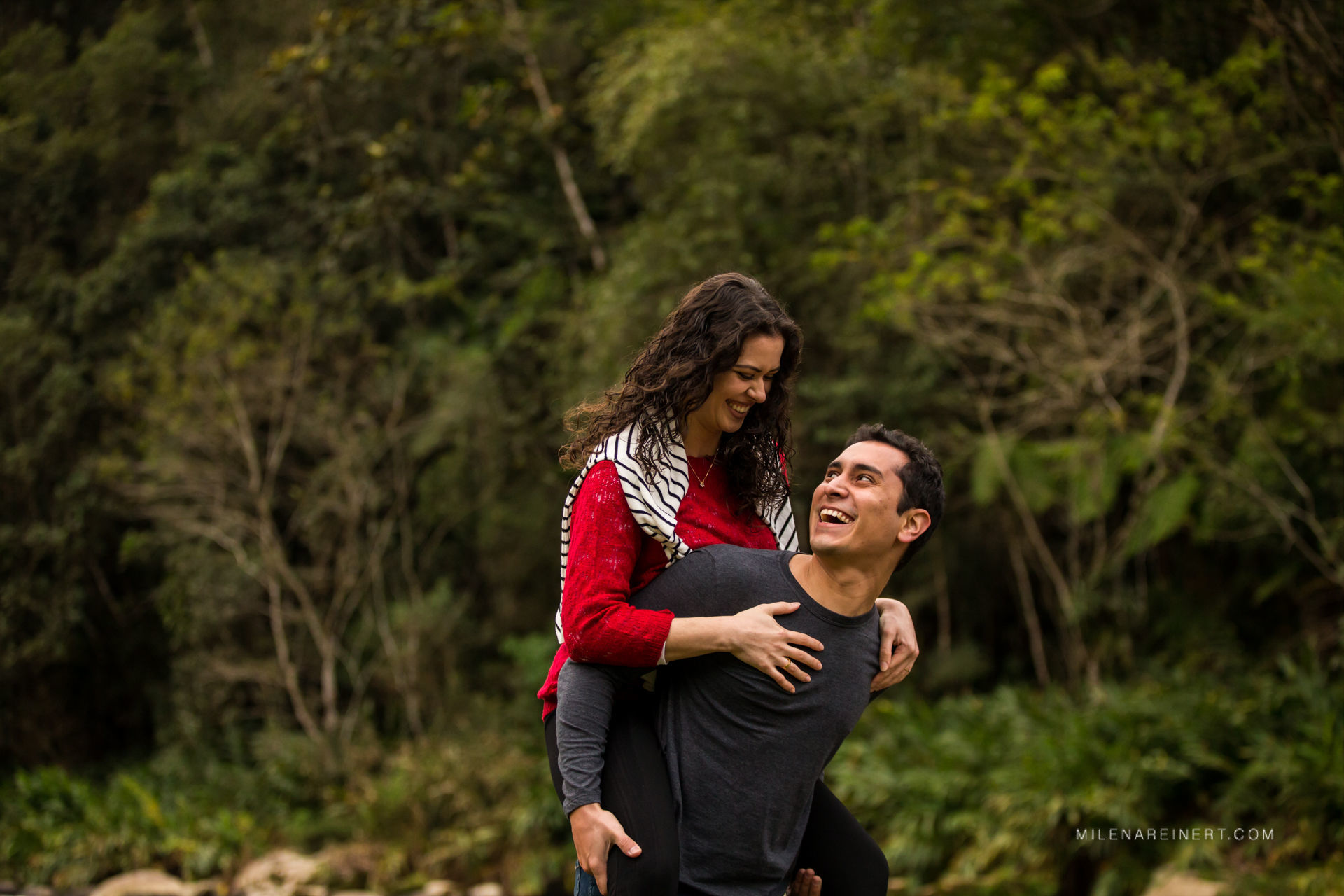 Foto Ensaio Pré Casamento | Lidi + Eduardo | Aguas Mornas Foto Ensaio Pré Casamento | Lidi + Eduardo | Aguas Mornas - Imagem 10