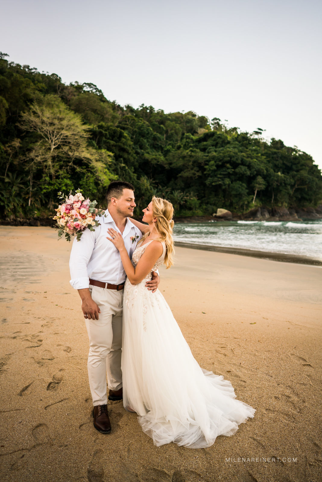 Foto Fotografia de Casamento | Holly + Caio | Ubatuba - SP Foto Fotografia de Casamento | Holly + Caio | Ubatuba - SP - Imagem 75