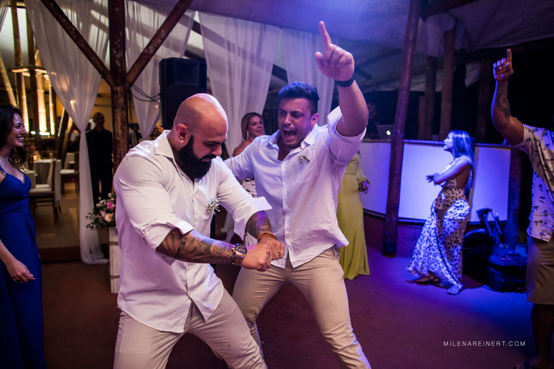 Foto Fotografia de Casamento | Holly + Caio | Ubatuba - SP Foto Fotografia de Casamento | Holly + Caio | Ubatuba - SP - Imagem 92