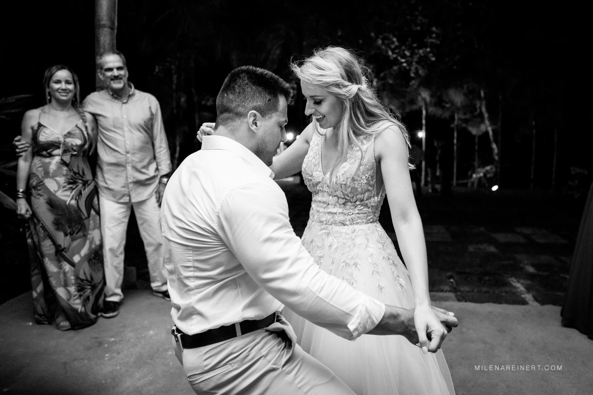 Foto Fotografia de Casamento | Holly + Caio | Ubatuba - SP Foto Fotografia de Casamento | Holly + Caio | Ubatuba - SP - Imagem 89