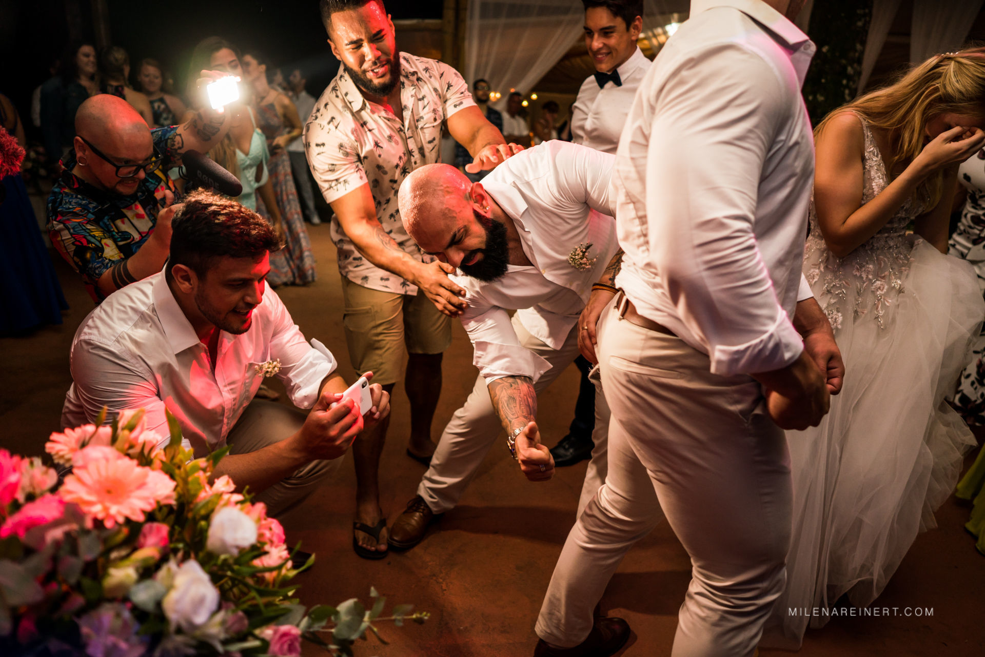 Foto Fotografia de Casamento | Holly + Caio | Ubatuba - SP Foto Fotografia de Casamento | Holly + Caio | Ubatuba - SP - Imagem 93