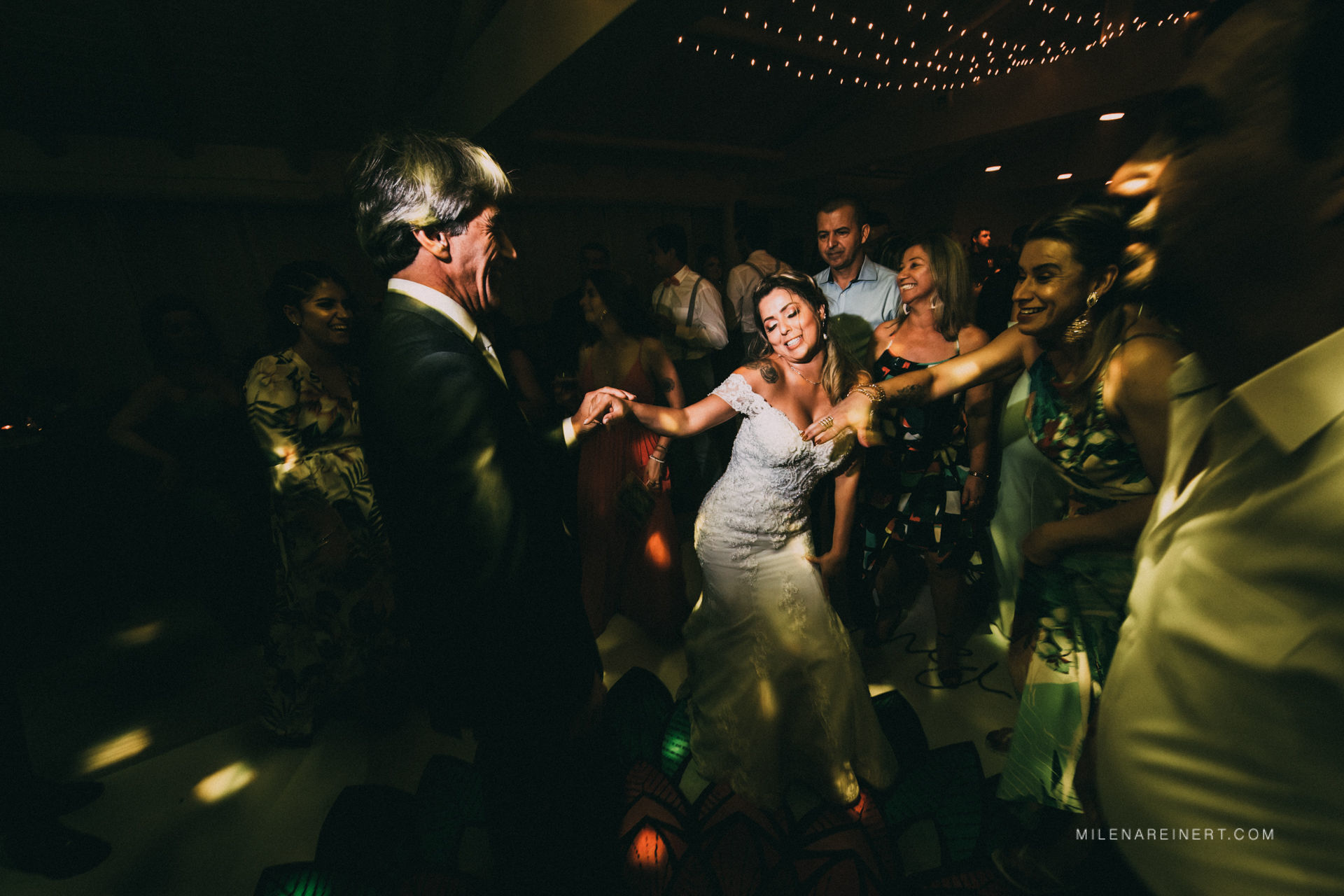Foto Casamento incrível na Praia do Rosa | Fernanda e Bruno Foto Casamento incrível na Praia do Rosa | Fernanda e Bruno - Imagem 91