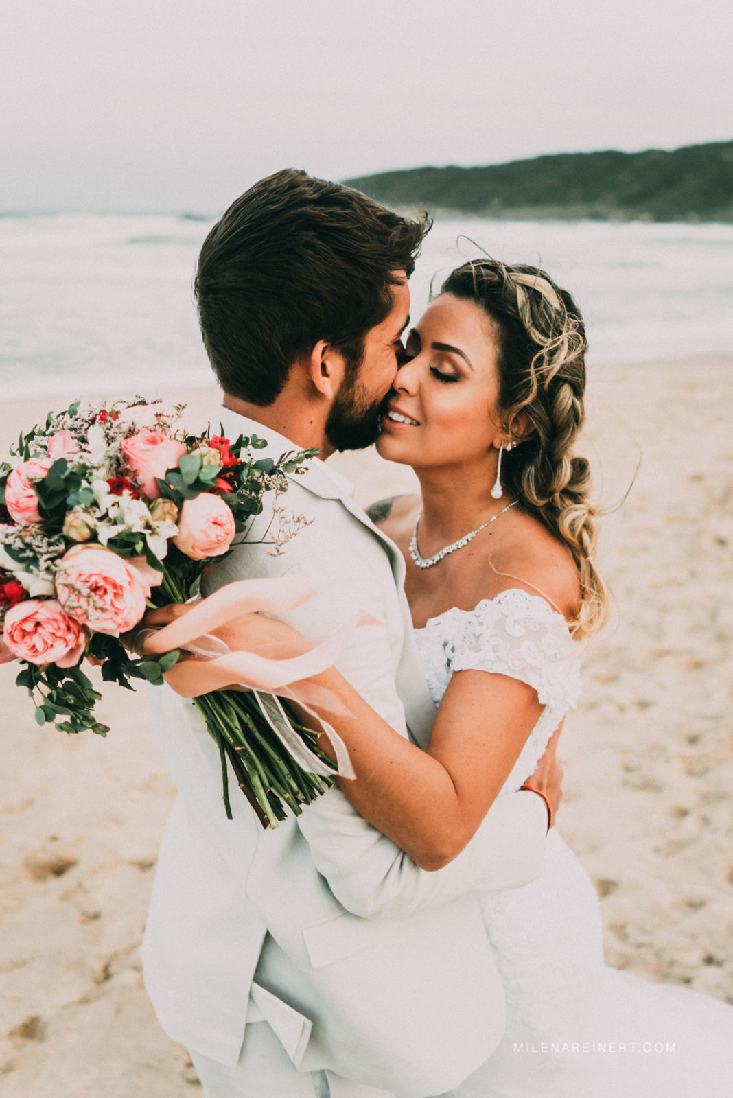 Foto Casamento incrível na Praia do Rosa | Fernanda e Bruno Foto Casamento incrível na Praia do Rosa | Fernanda e Bruno - Imagem 63