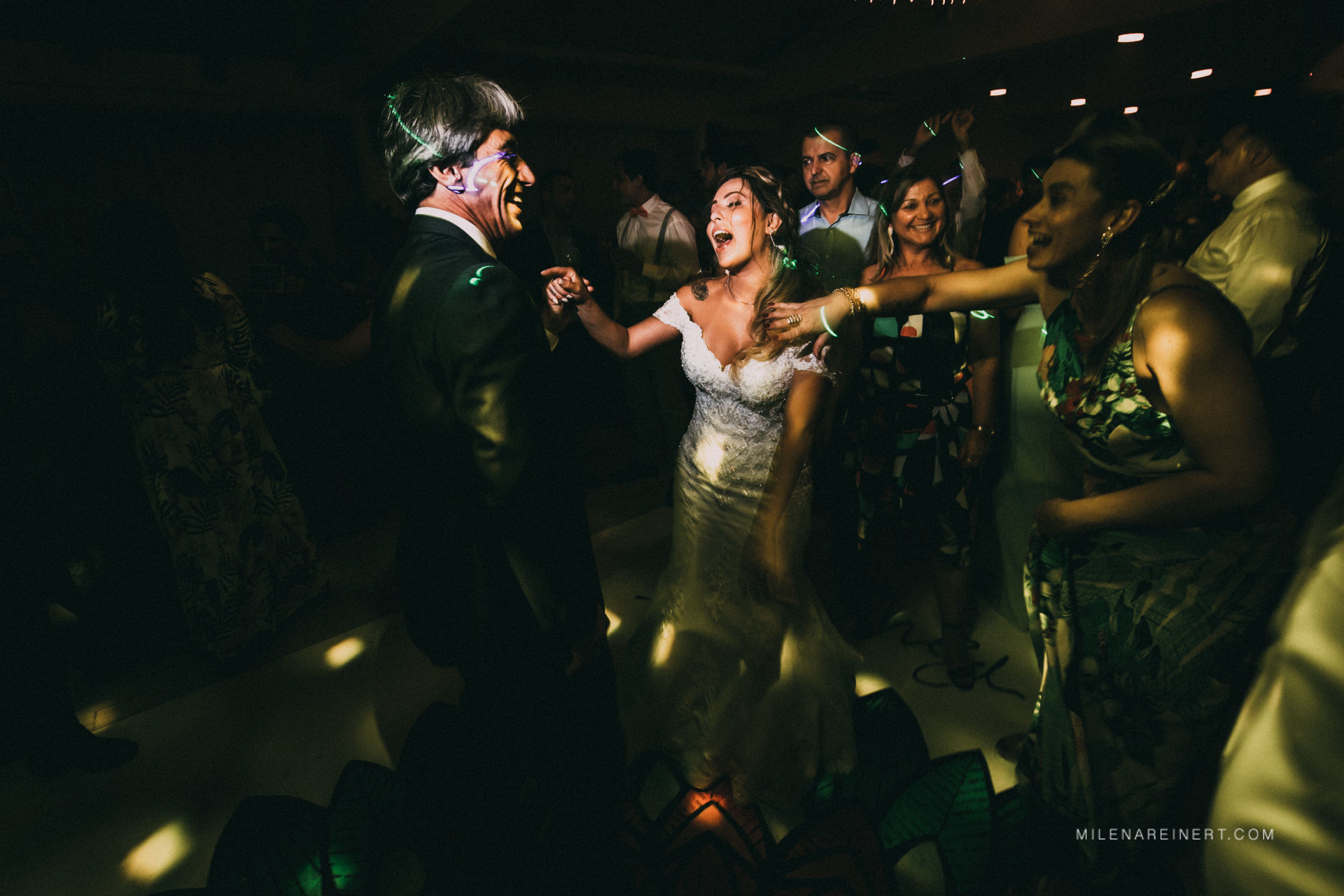 Foto Casamento incrível na Praia do Rosa | Fernanda e Bruno Foto Casamento incrível na Praia do Rosa | Fernanda e Bruno - Imagem 90