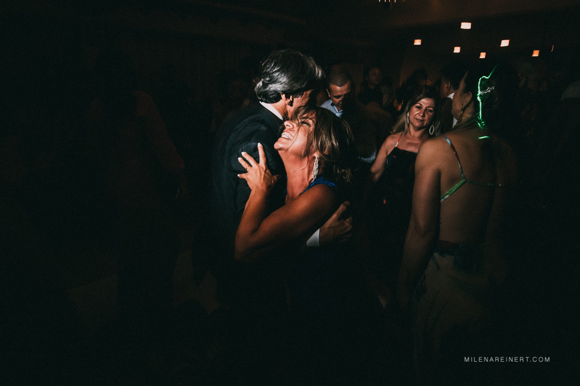 Foto Casamento incrível na Praia do Rosa | Fernanda e Bruno Foto Casamento incrível na Praia do Rosa | Fernanda e Bruno - Imagem 87