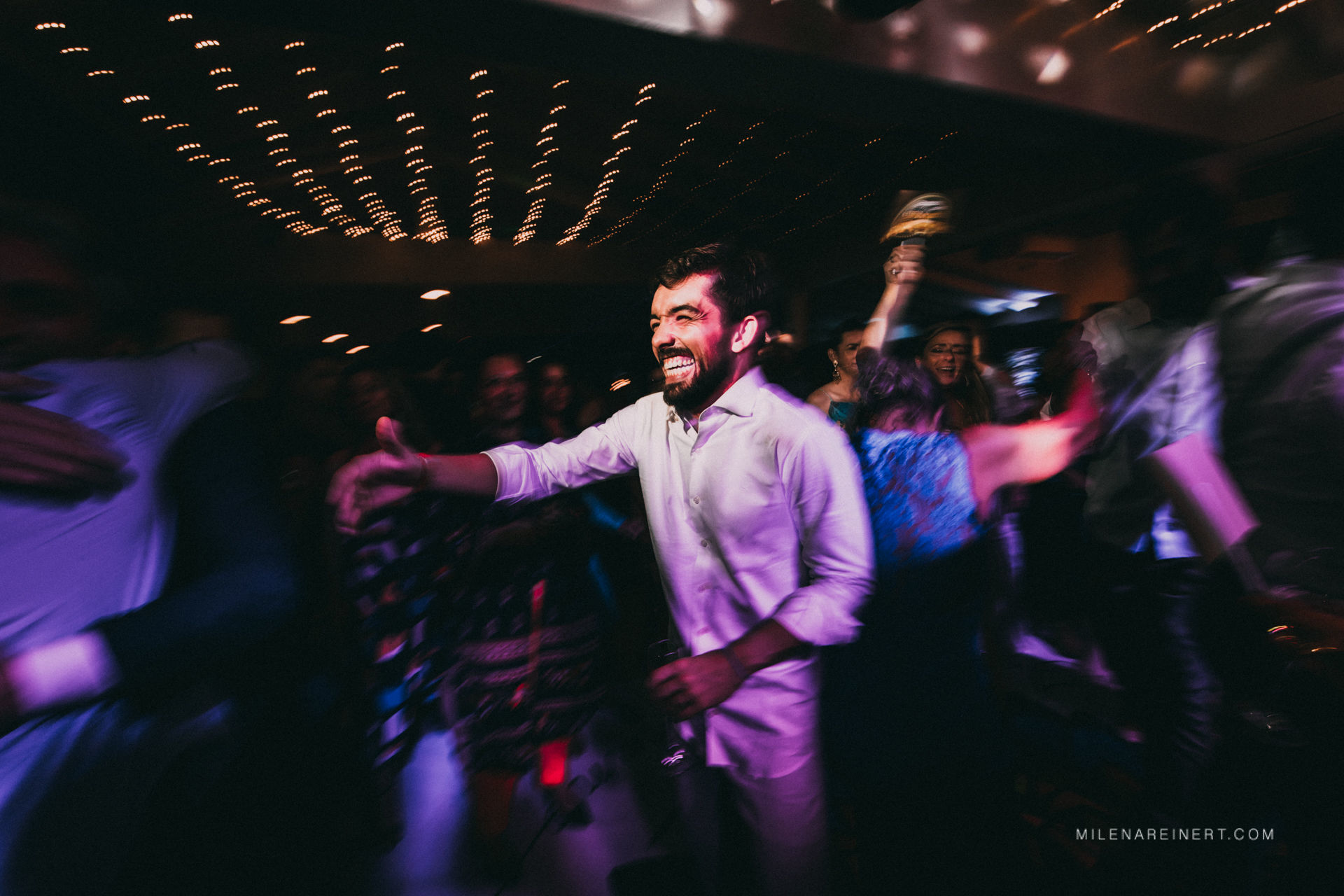 Foto Casamento incrível na Praia do Rosa | Fernanda e Bruno Foto Casamento incrível na Praia do Rosa | Fernanda e Bruno - Imagem 92